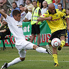 Dede com a Braçadeira