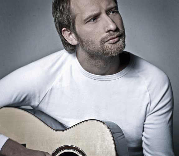 Auf der Kino im Stadion B�hne: Gregor Meyle