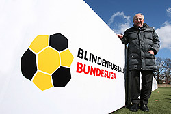 Besucht den Endspieltag in seiner Heimatstadt: Stiftungskurator und DFB-Ehrenspielf�hrer Uwe Seeler